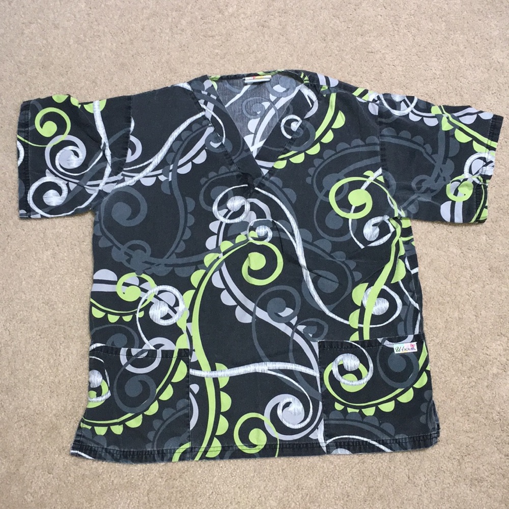 UA Scrub Top